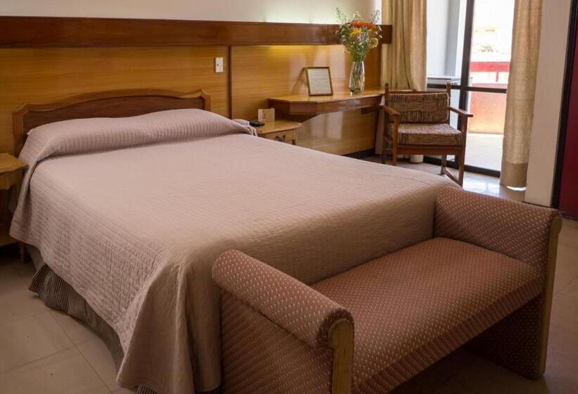 هتل Amaru Express