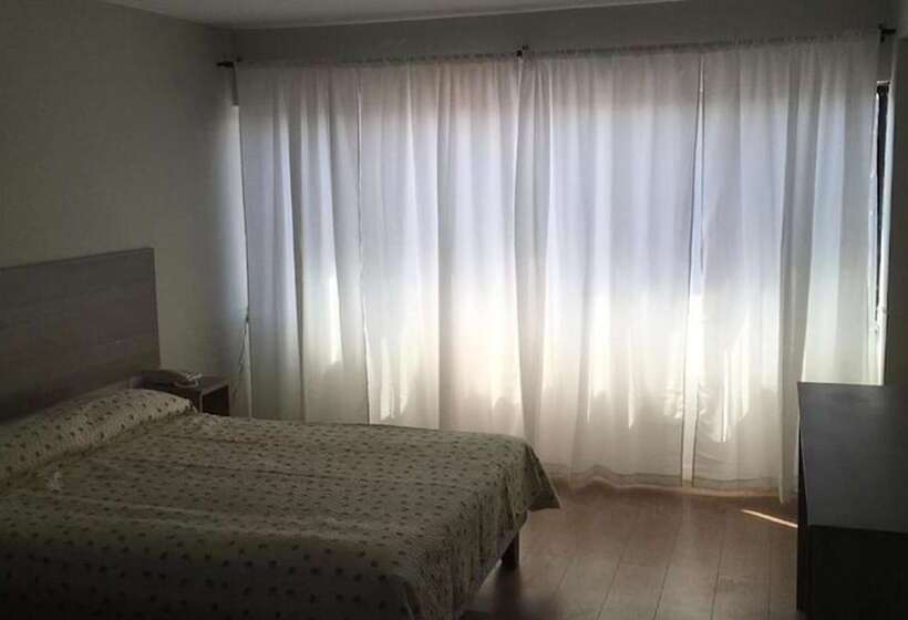 هتل Amaru Express