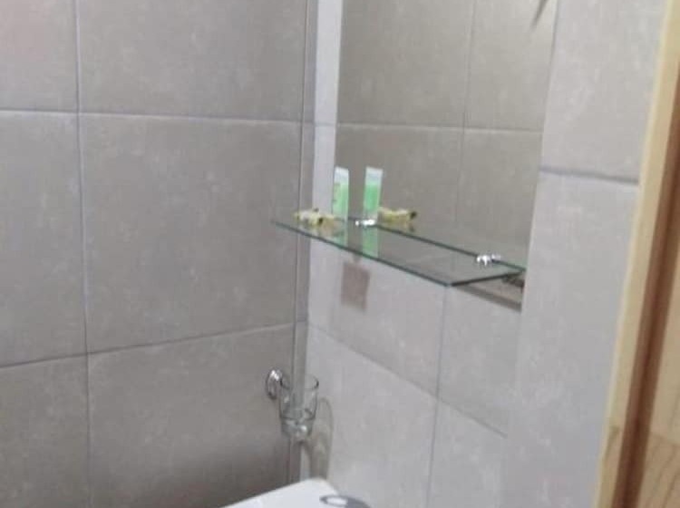 هتل Amaru Express