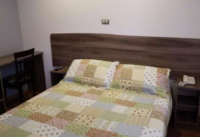 هتل Amaru Express