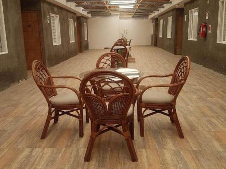 هتل Amaru Express