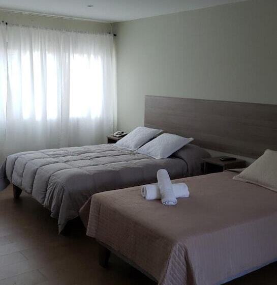 هتل Amaru Express