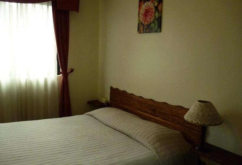 בית מלון כפרי De La Avenida