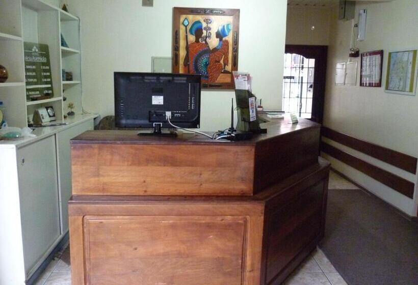 בית מלון כפרי De La Avenida