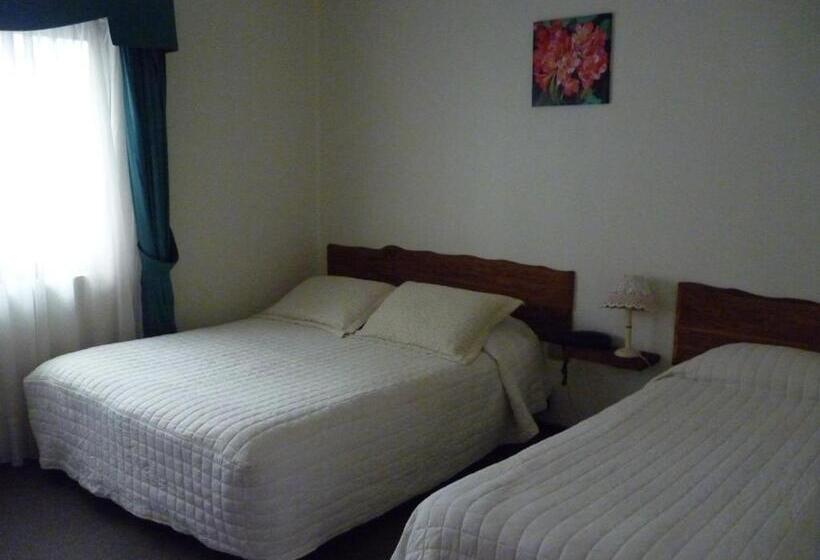 בית מלון כפרי De La Avenida