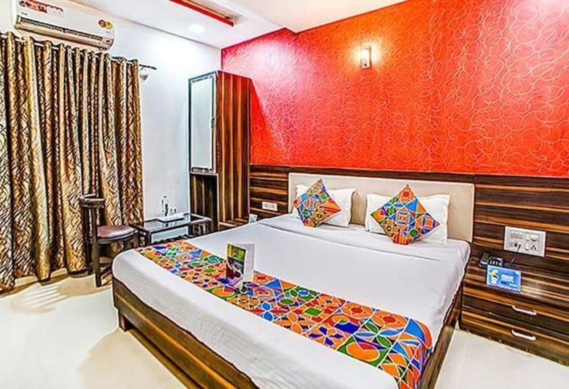 Fabhotel The Adore Palace