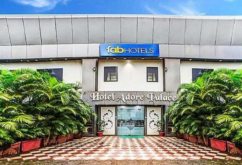 Fabhotel The Adore Palace