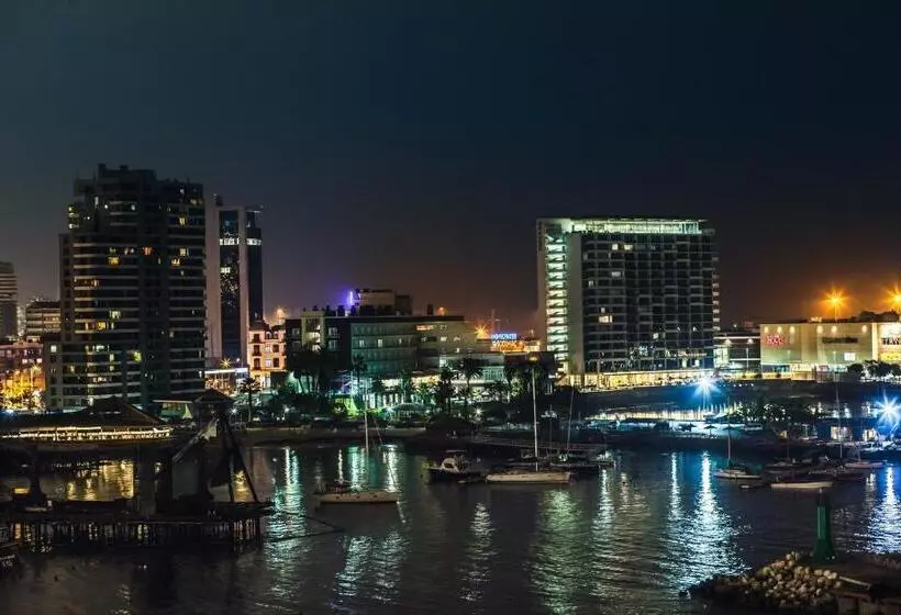 هتل Marina