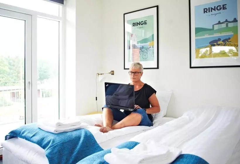 هتل Midtfyns Ferieby