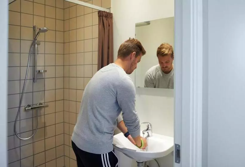 هتل Midtfyns Ferieby