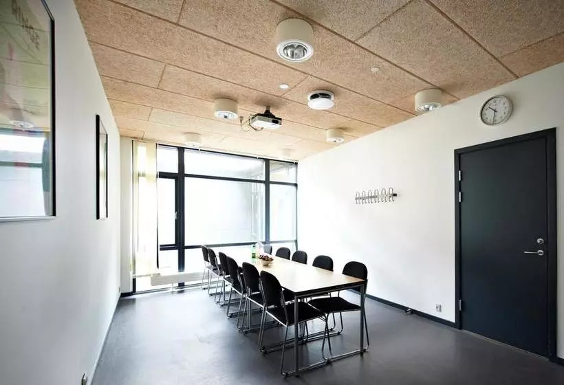 هتل Midtfyns Ferieby