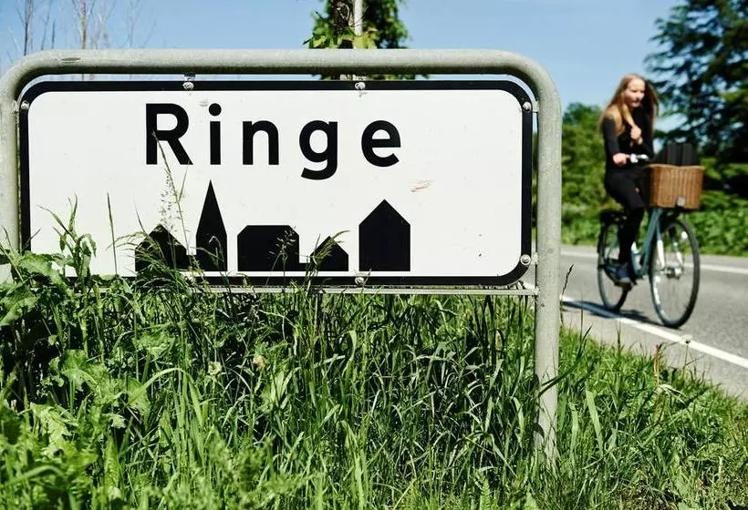 هتل Midtfyns Ferieby