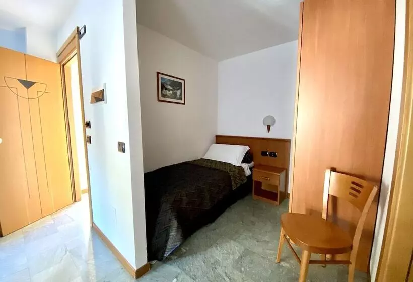 ホテル Residence Pizzo Scalino
