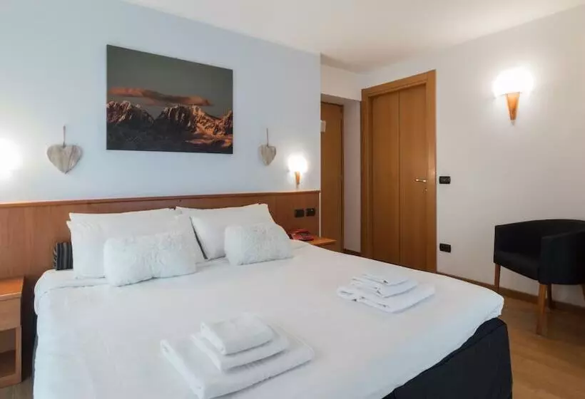 ホテル Residence Pizzo Scalino