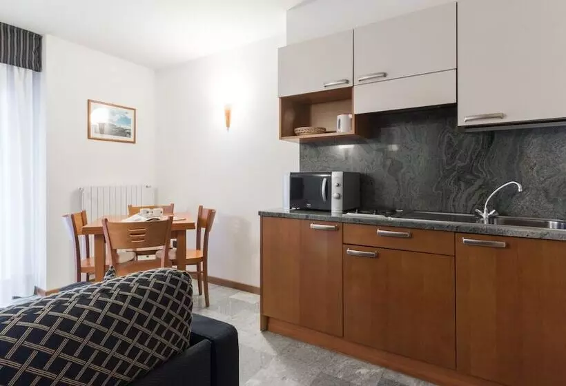 ホテル Residence Pizzo Scalino