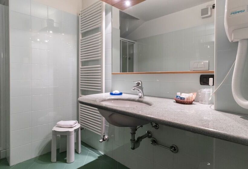 בית מלון כפרי Residence Pizzo Scalino