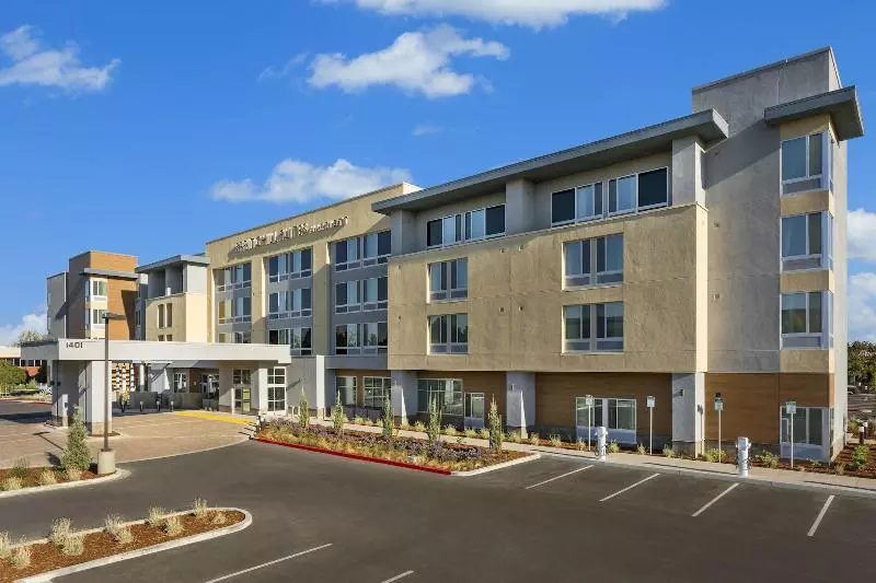 ホテル Springhill Suites By Marriott Belmont Redwood Shores