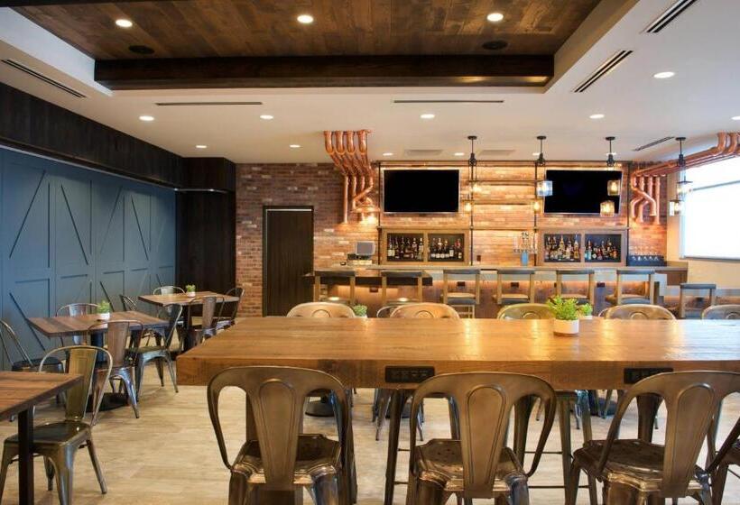 Otel Springhill Suites By Marriott Bend