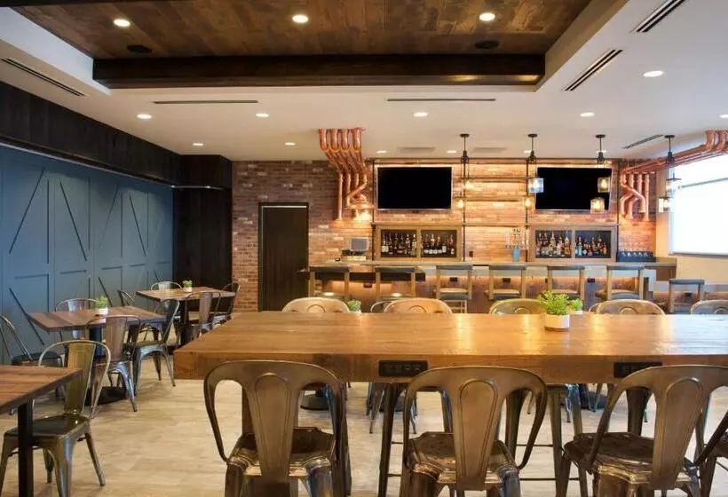 Hotelli Springhill Suites By Marriott Bend