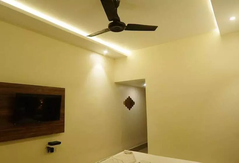 Hotel Vineet