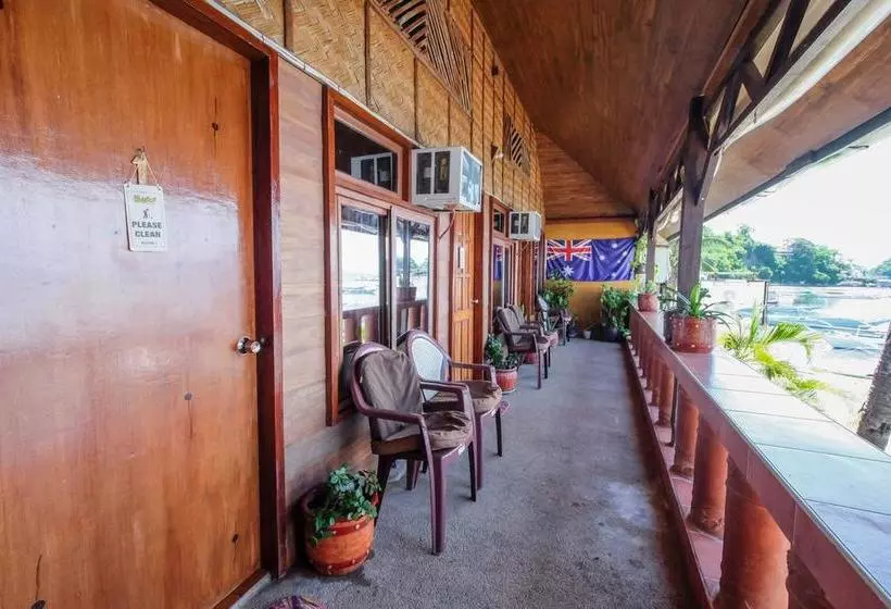 ホテル Zen Rooms Sabang Beachfront