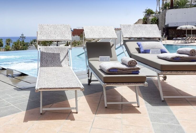 Idyll Suites Adults Only