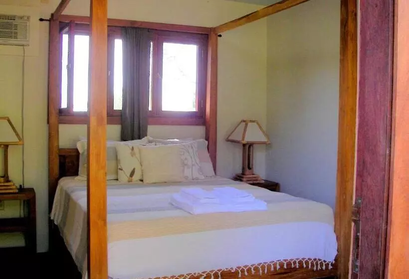 Red Frog Beach Island Resort