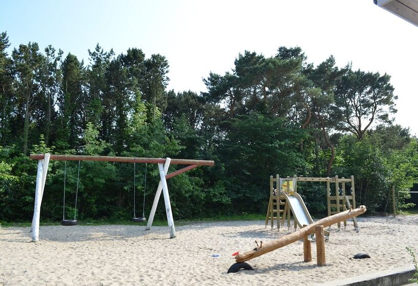 Rønne Vandrerhjem Hostel