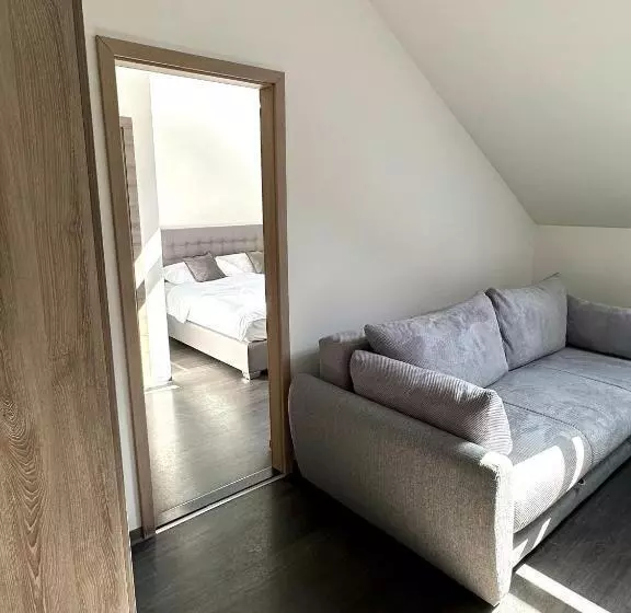 ユースホステル Kaptol Rooms