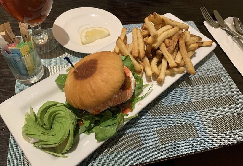 酒店 Blue Lake Casino And