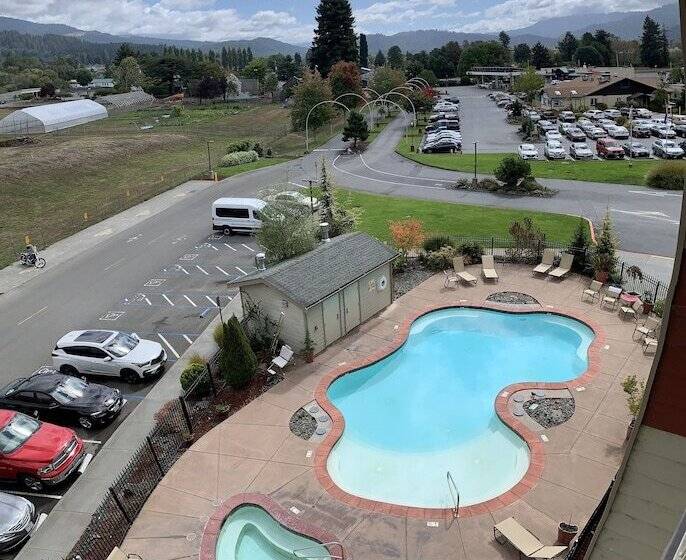 酒店 Blue Lake Casino And