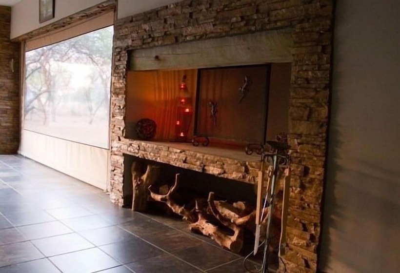 Отель Foreva Wild