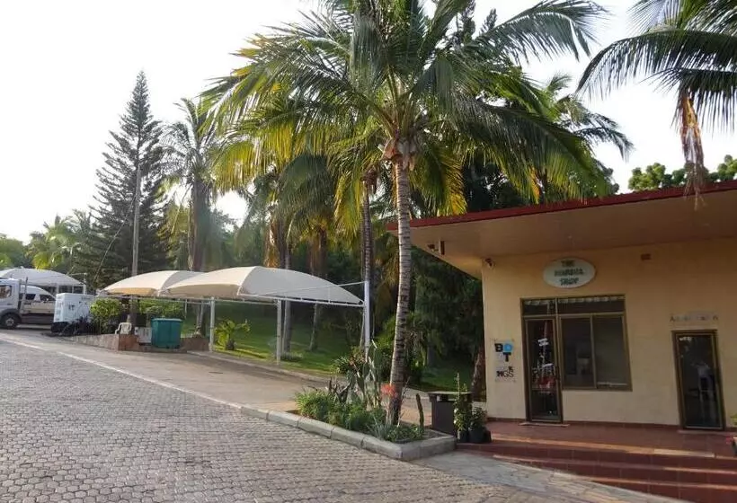 هتل Lake Kariba Inns