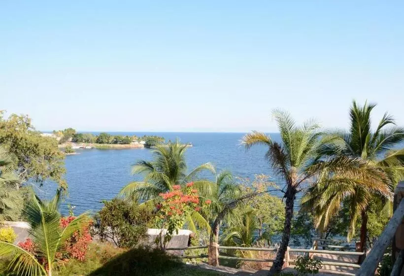 هتل Lake Kariba Inns