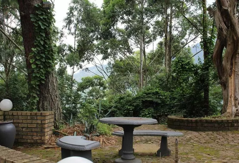 ホテル Magoebaskloof Mountain Lodge