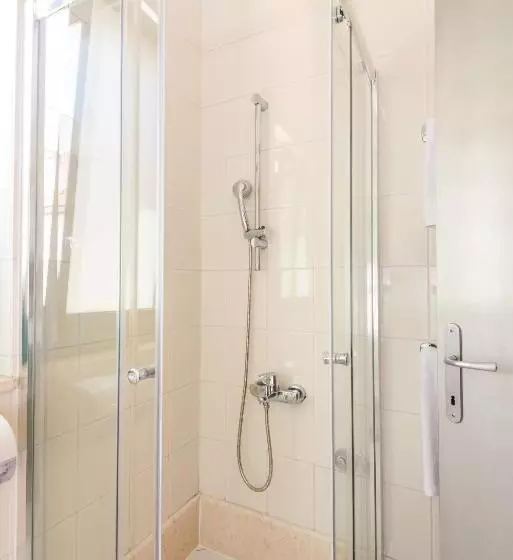 Hotelli Mb