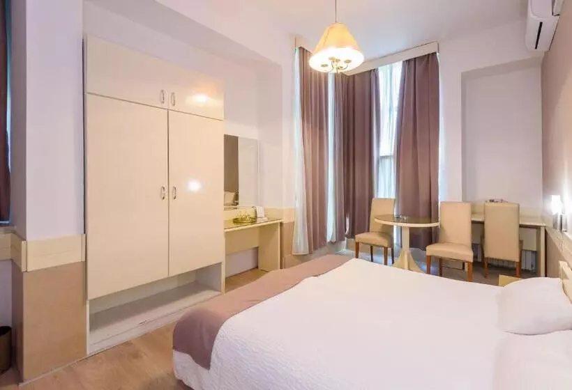 Hotelli Mb