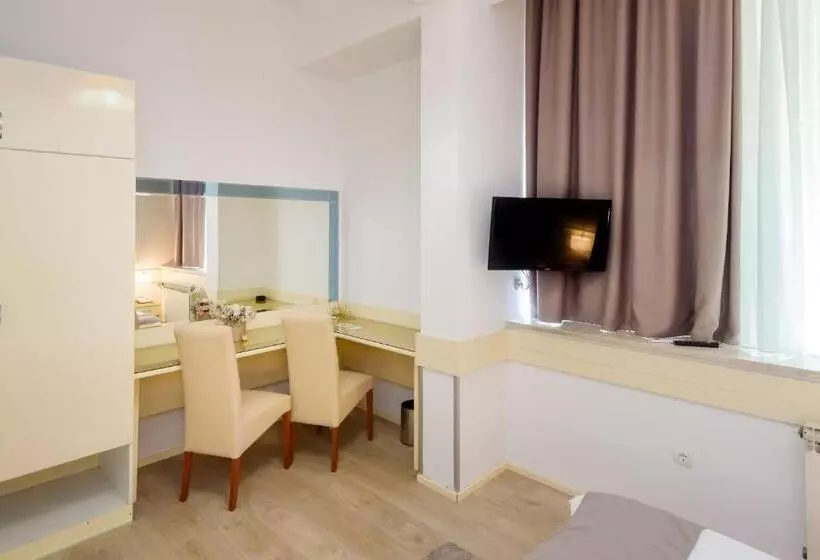 Hotelli Mb