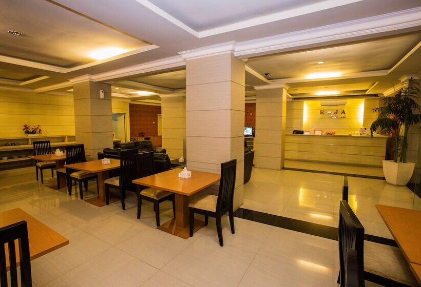 Szálloda Raja Residence