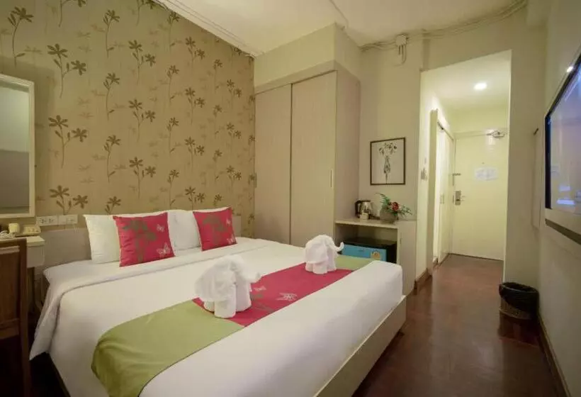 هتل Villa Chacha Khaosan Rambuttri