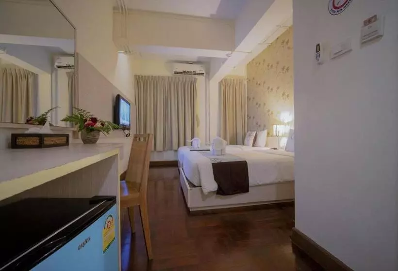 هتل Villa Chacha Khaosan Rambuttri