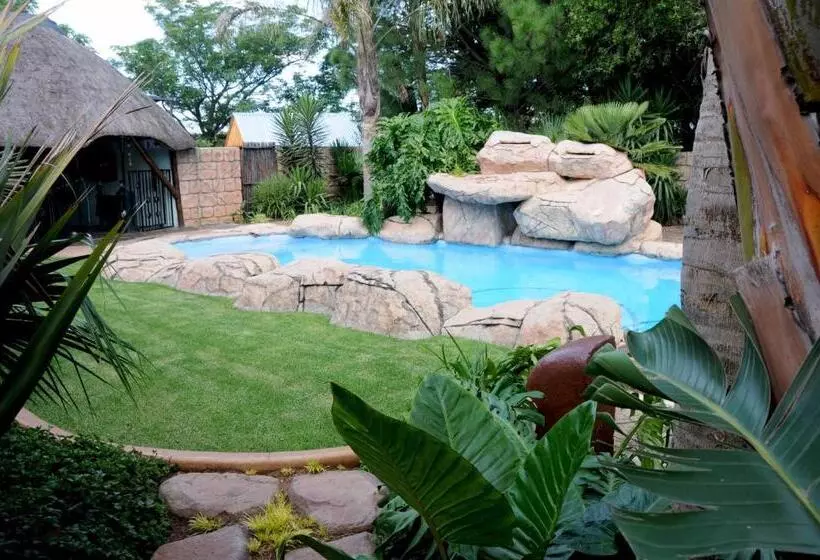 Majatalo Summer Garden Guest House