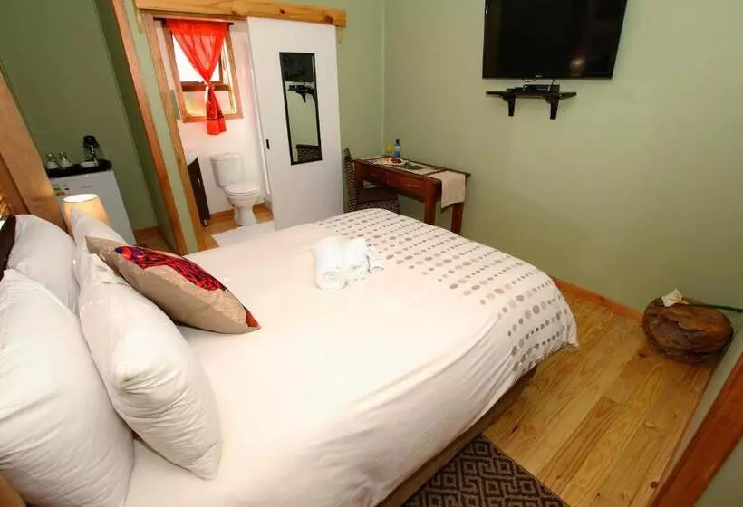 Majatalo Summer Garden Guest House