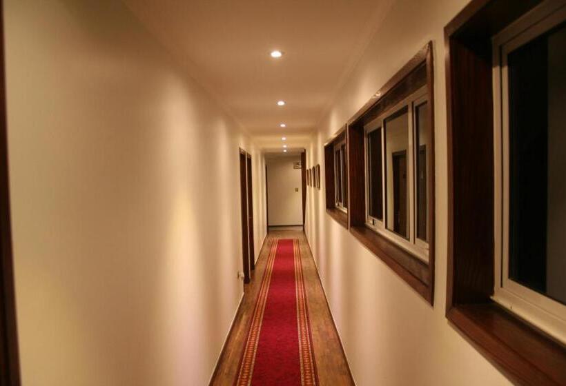 Small Hotel Goblin´s House