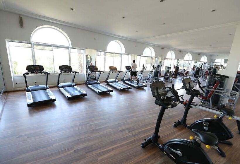 Suites Hôtel Les Charmilles & Spa