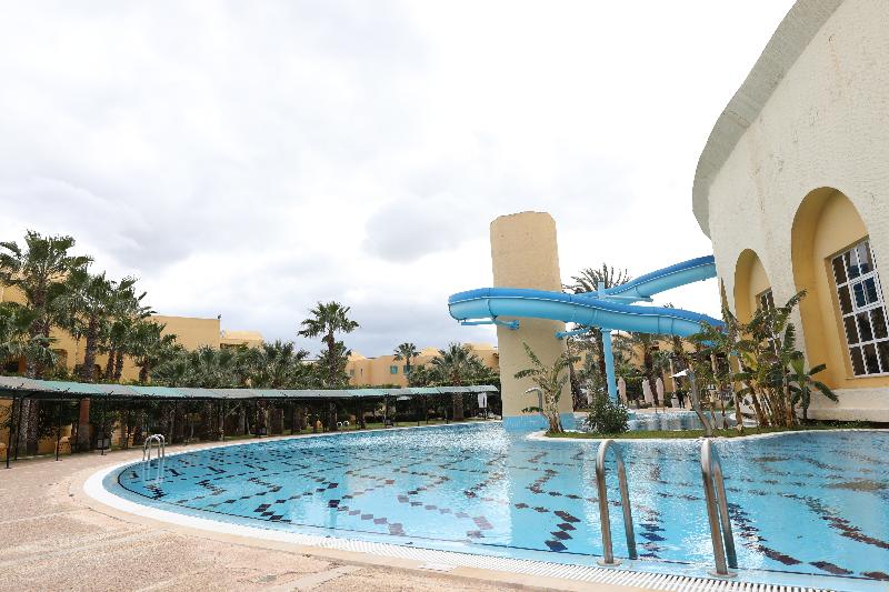 Suites Hôtel Les Charmilles & Spa