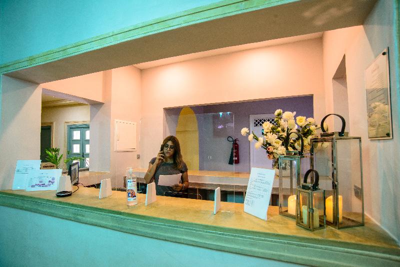 Suites Hôtel Les Charmilles & Spa