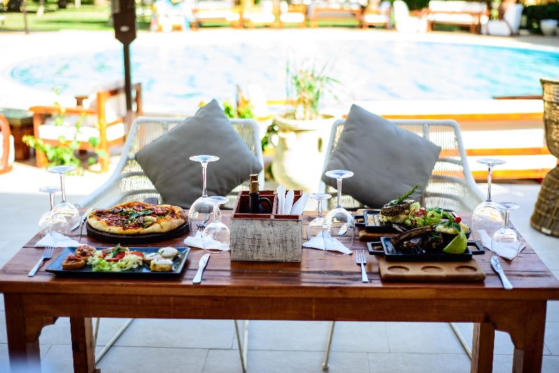 Suites Hôtel Les Charmilles & Spa