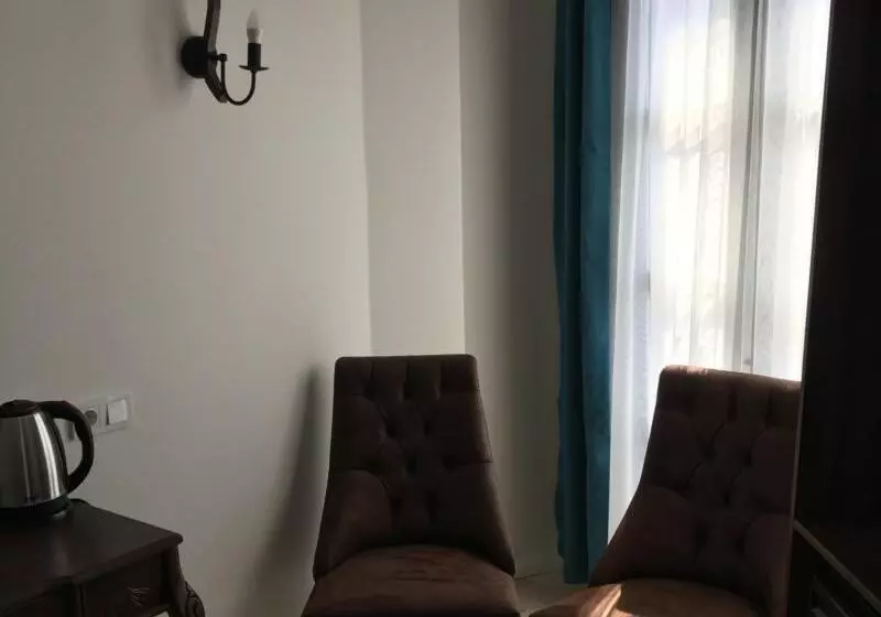 Ayvalik Rebetiko Otel