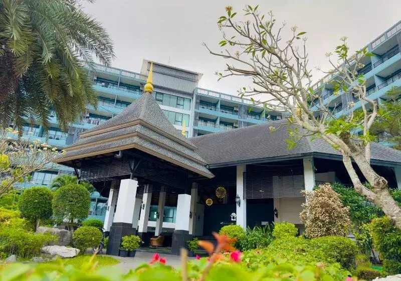 Baan Bangsere Resotel